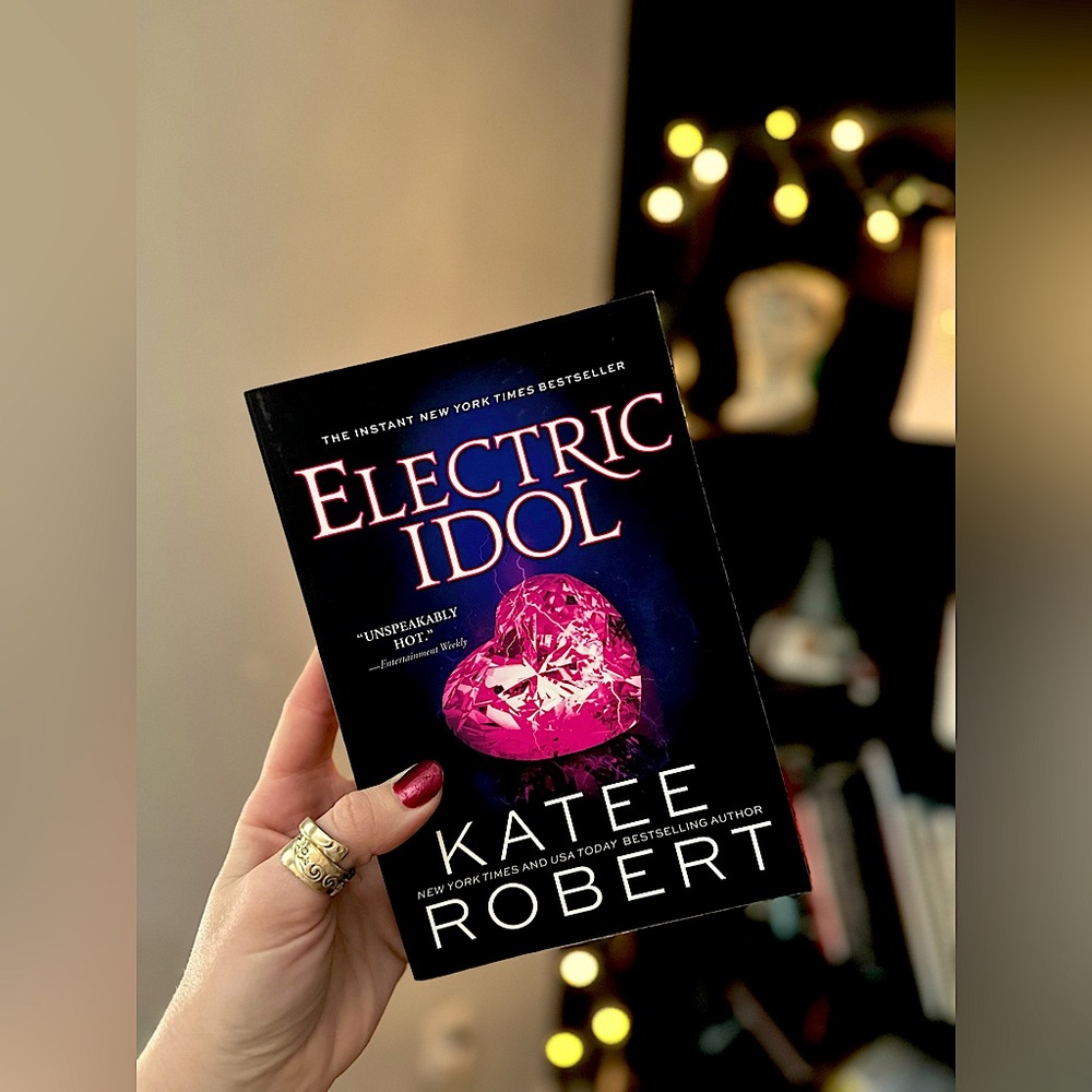 Electric Idol by: Katee Robert